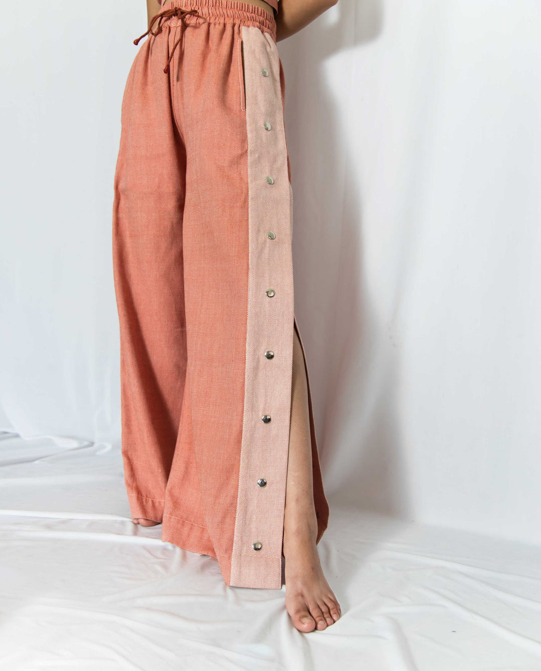 GROOVY CORAL BUTTONED PANTS