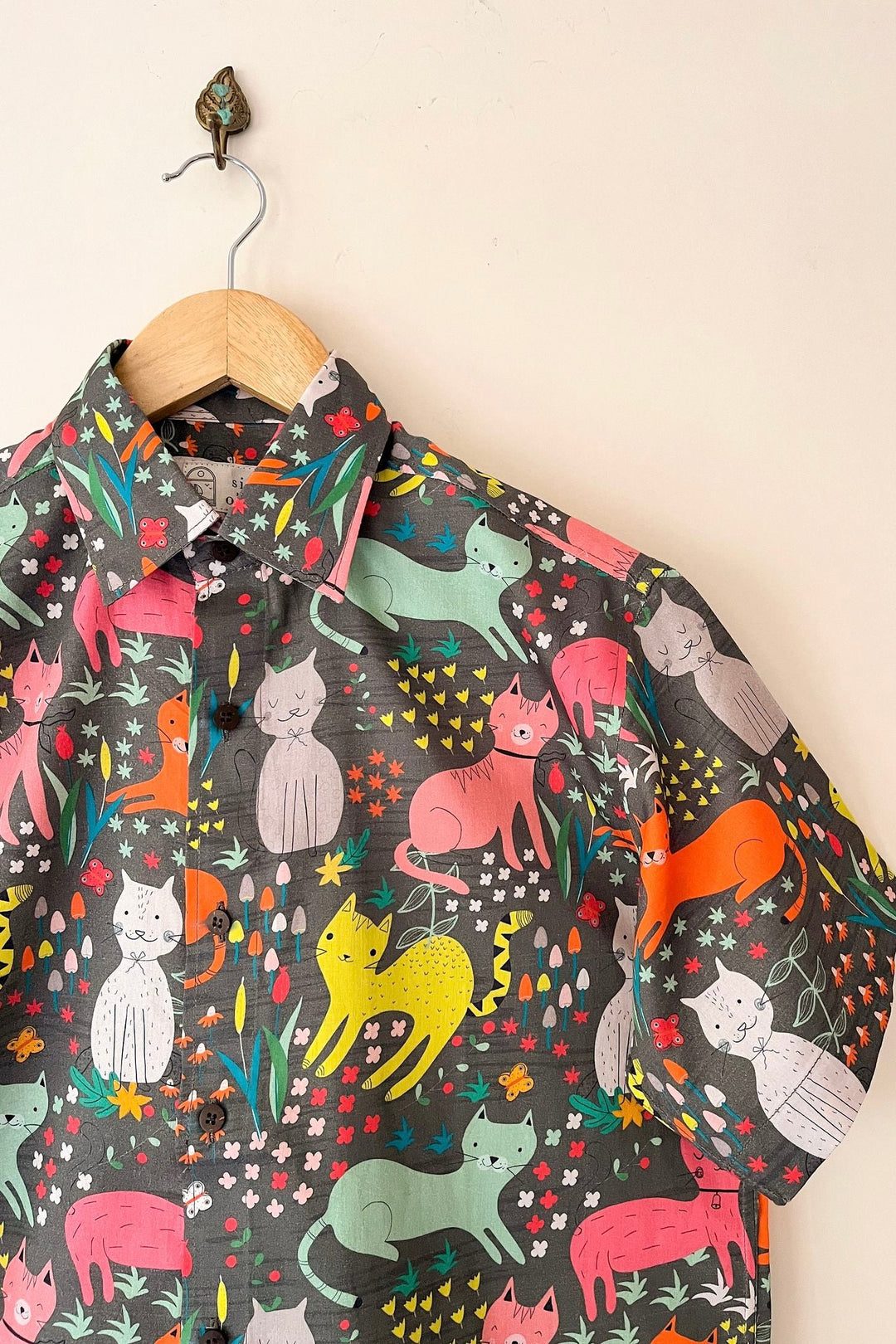 Colourful printed shirt for men