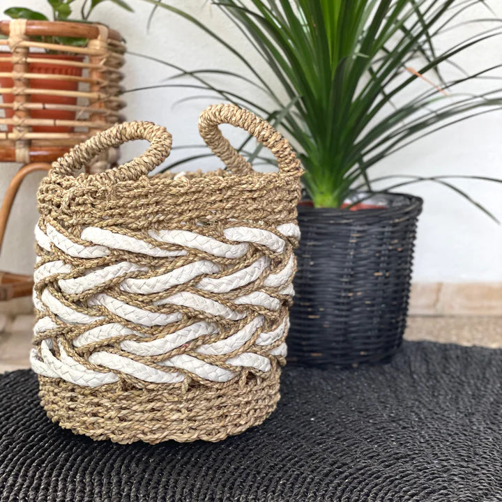 Cross knitted Basket White