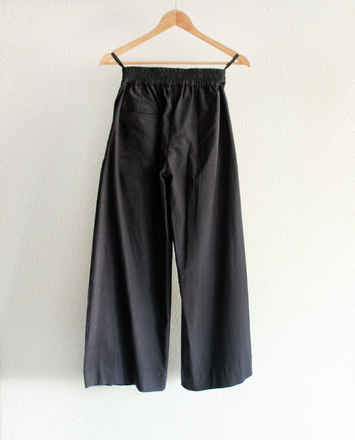 SHADOW GREY PLEATED PANTS