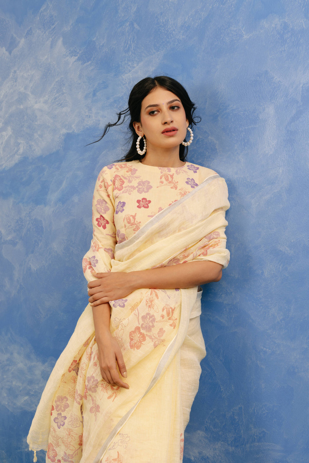 Neera Linen Sari