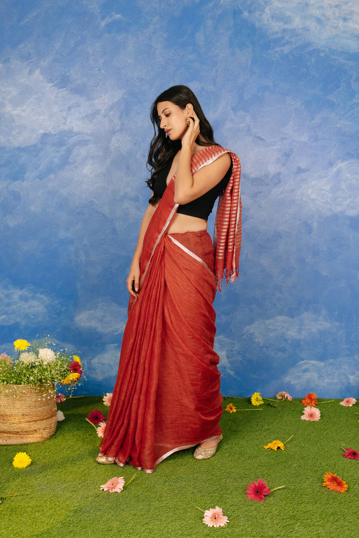 Surkh Linen Sari