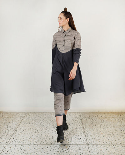 RELAXED GREY WAVE SHIRT TOP